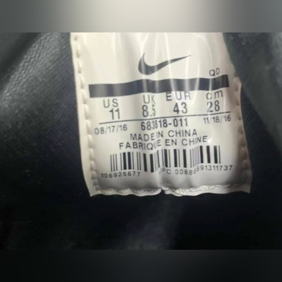 Nike Air Huarache Run Premium Women's Wolf Grey Black Sneakers Size 11 Used $237 - Picture 8 of 9